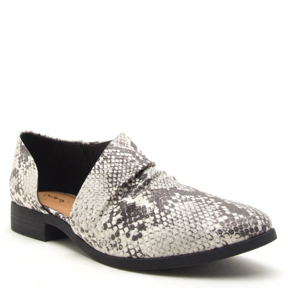 1 left! Qupid Tuxedo Python Snake Open Side Flat - Picture 2 of 8
